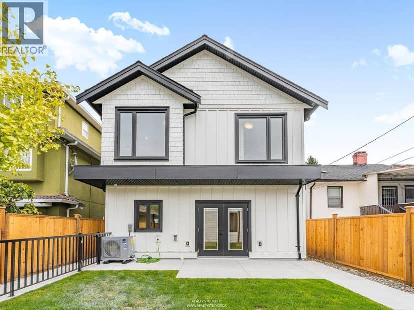 2 4257 KNIGHT STREET, Vancouver
