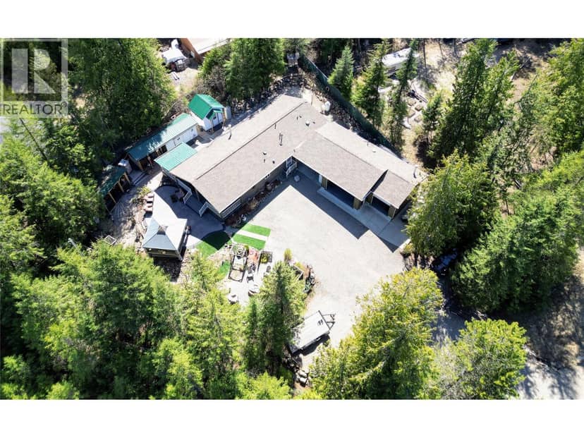1601 BEECH Road, Christina Lake