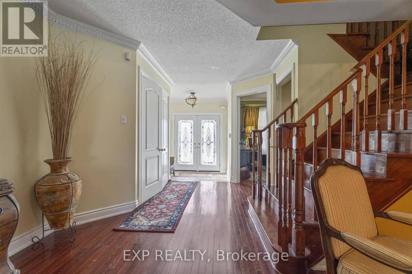 76 Hiberton Crescent — photo 3 of 17