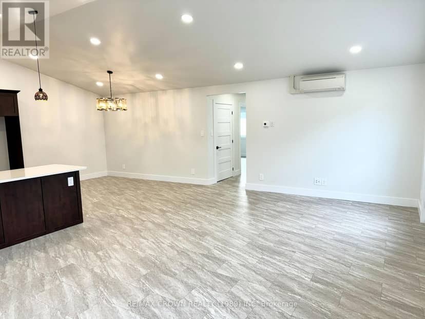 18 Golf Street — photo 10 of 40