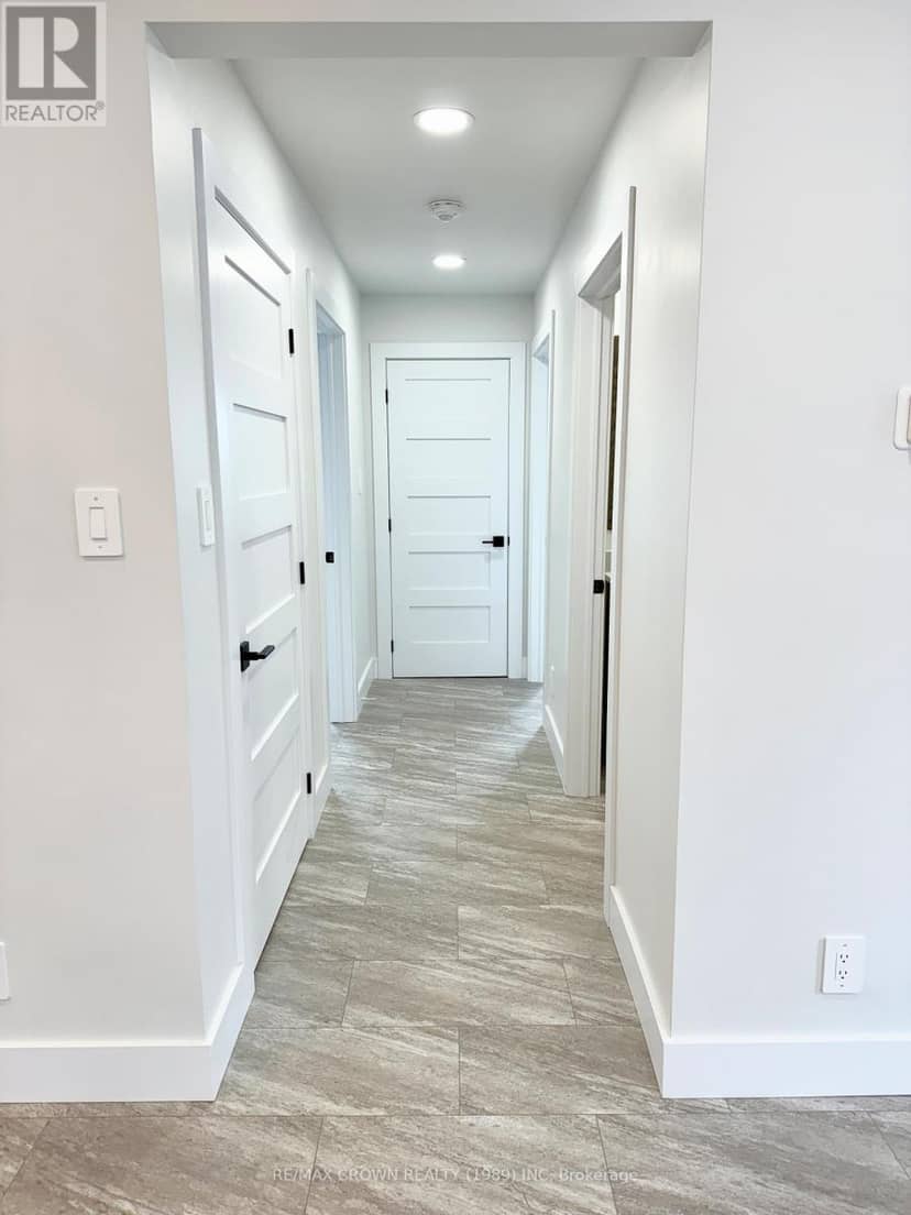 18 Golf Street — photo 19 of 40