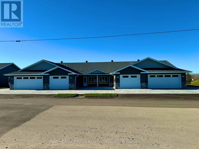 20 Golf Street, Kapuskasing, photo 2