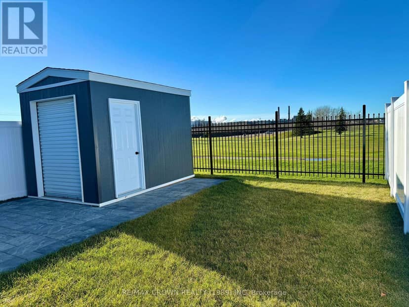 22 Golf Street — photo 32 of 40