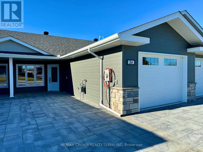 24 Golf Street — photo 1 of 39