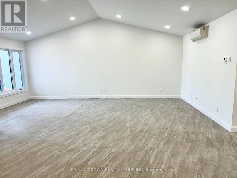 24 Golf Street — photo 11 of 39