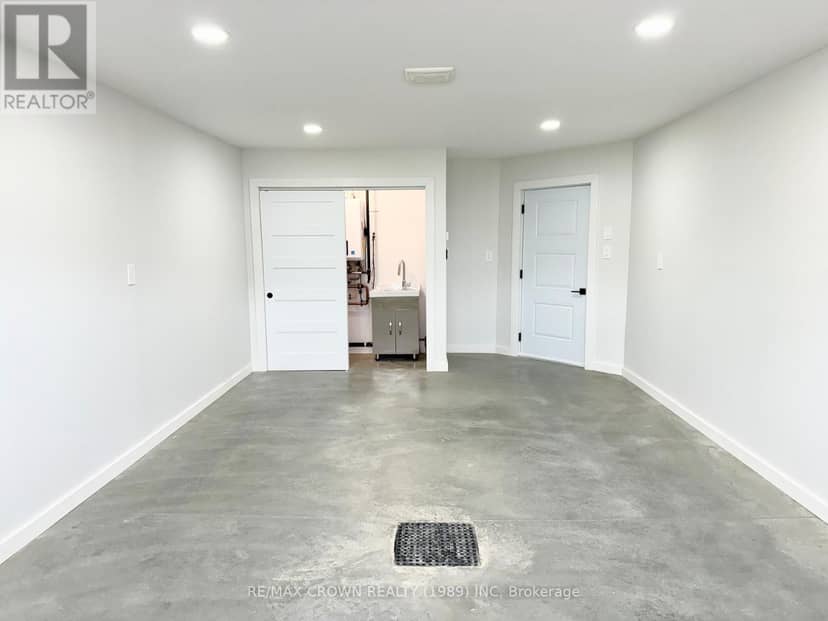 24 Golf Street — photo 26 of 39