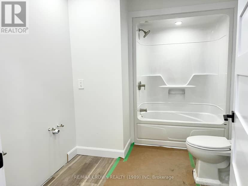 26 Golf Street — photo 16 of 40