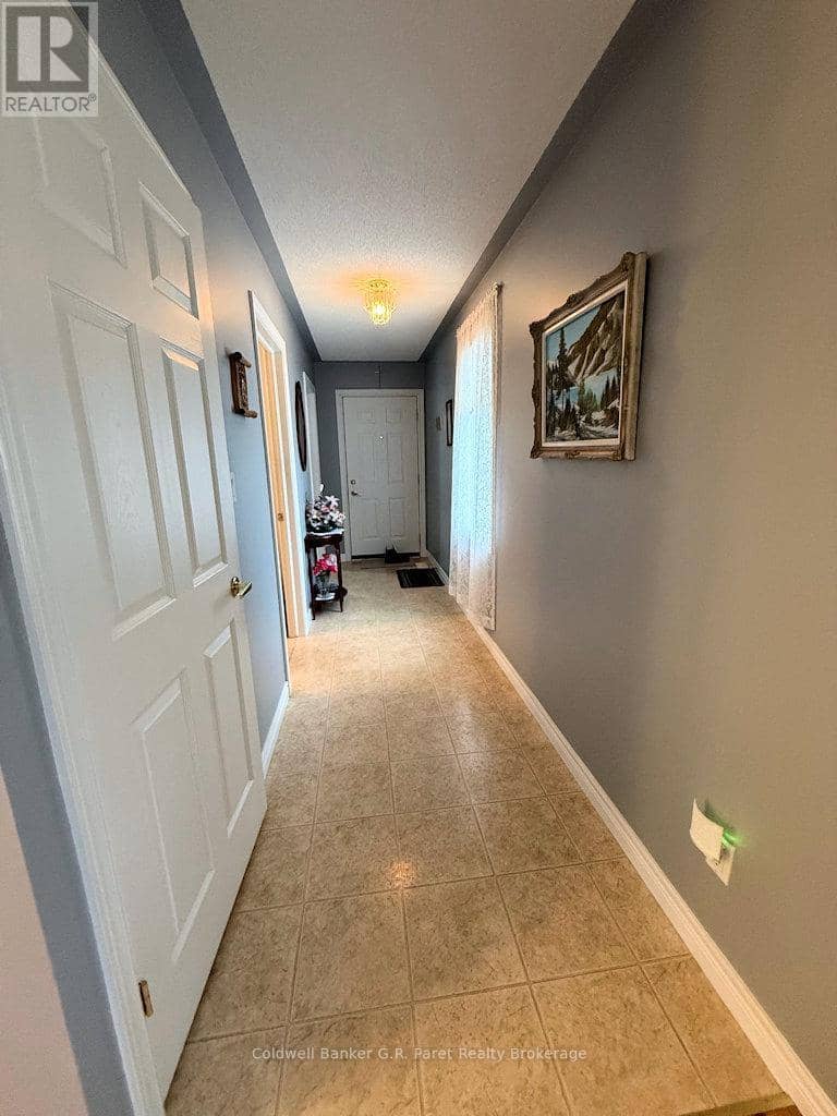 224 Baldwin Street — photo 4 of 22