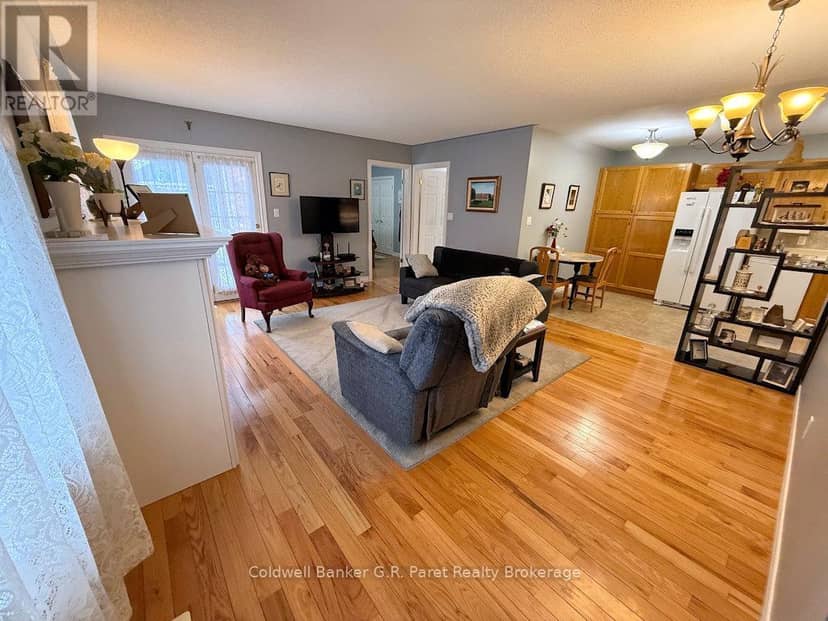 224 Baldwin Street — photo 5 of 22