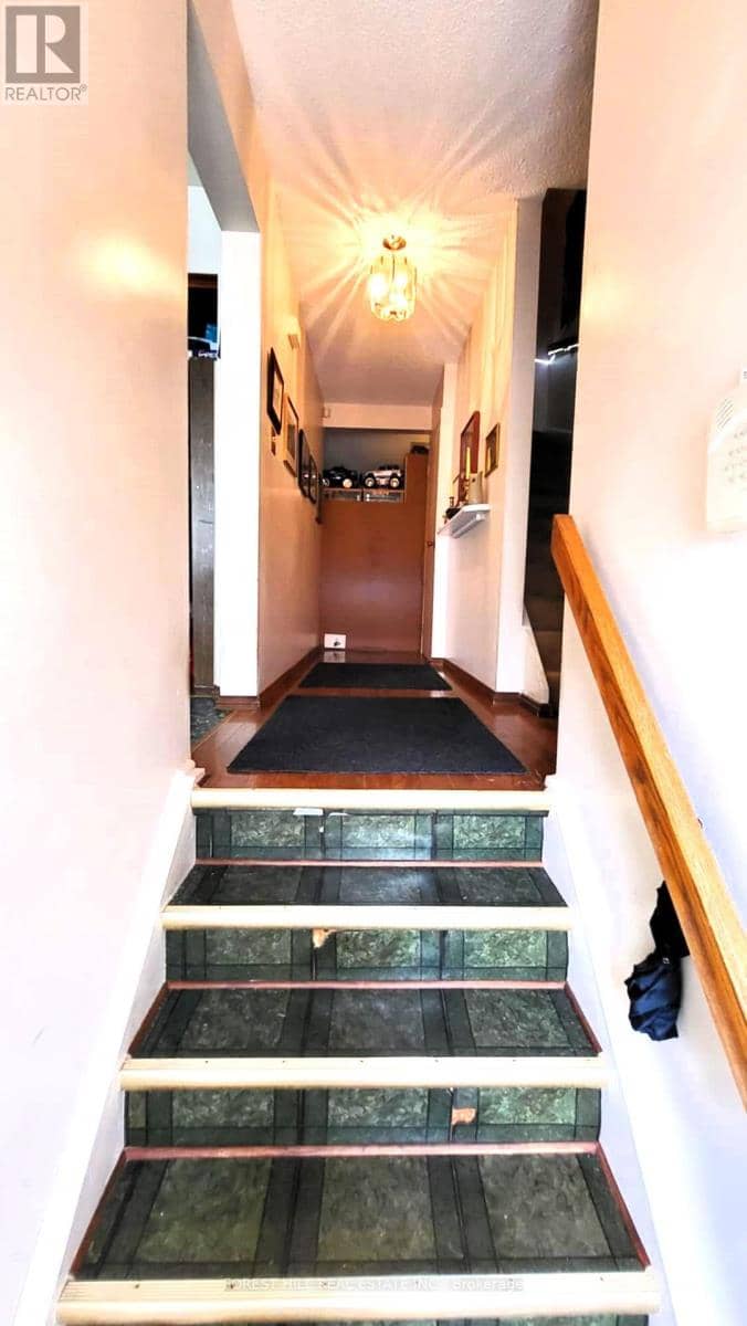 104 - 104 Baronwood Court, Brampton, photo 4