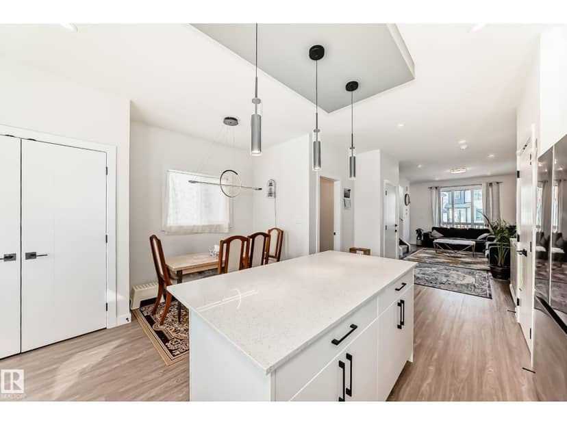 12435 47 ST NW NW — photo 15 of 40