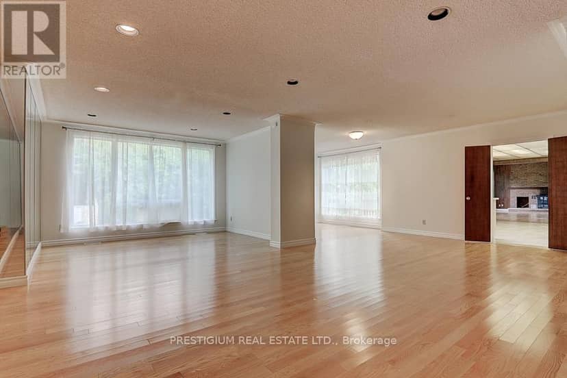 57 Laureleaf Road, Markham, photo 8