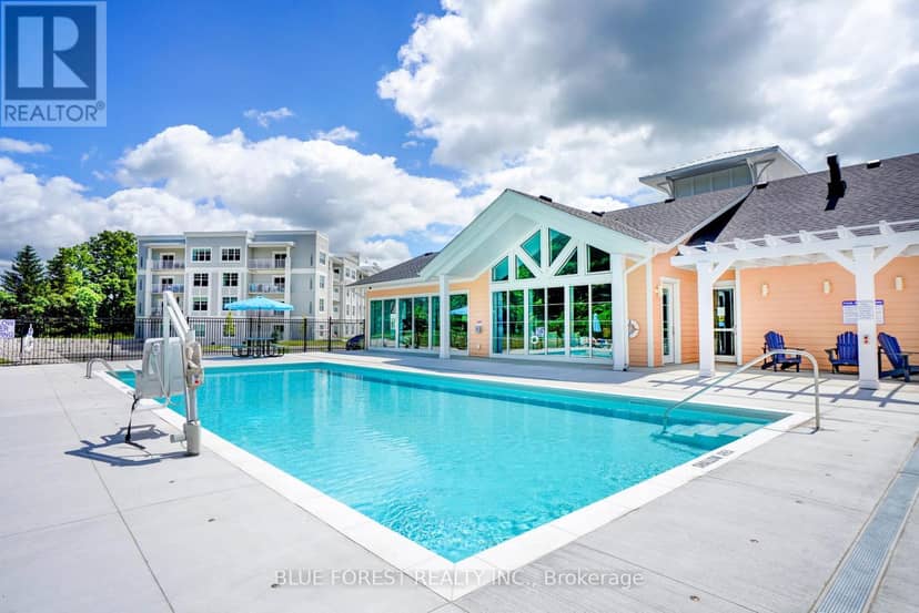 307 - 100 The Promenade, Central Elgin, photo 2