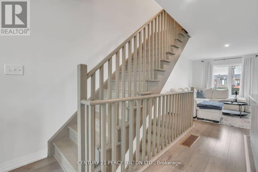 89 Fairlane Avenue — photo 11 of 40