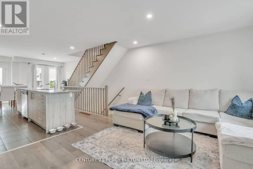 89 Fairlane Avenue — photo 19 of 40