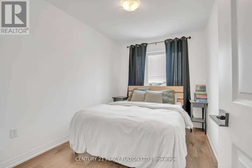 89 Fairlane Avenue — photo 27 of 40
