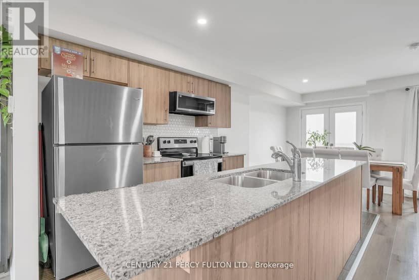 89 Fairlane Avenue — photo 5 of 40