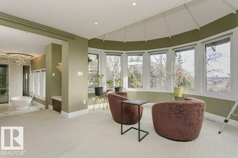 11 Wellington Cr NW — photo 32 of 40