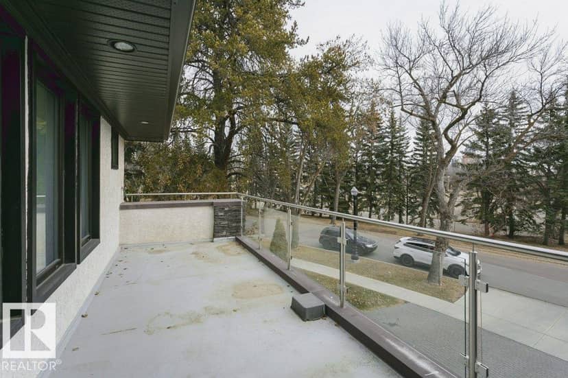 11 Wellington Cr NW — photo 40 of 40