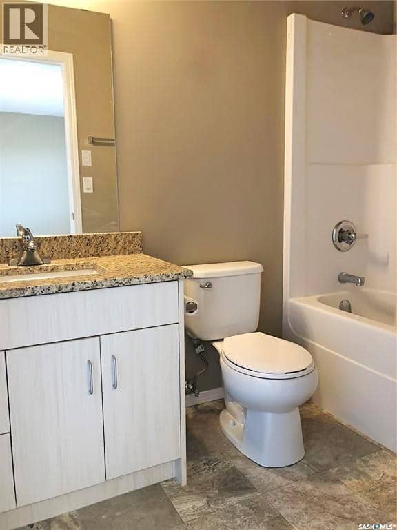 3 & 4 825 Gladstone STREET E — photo 21 of 35