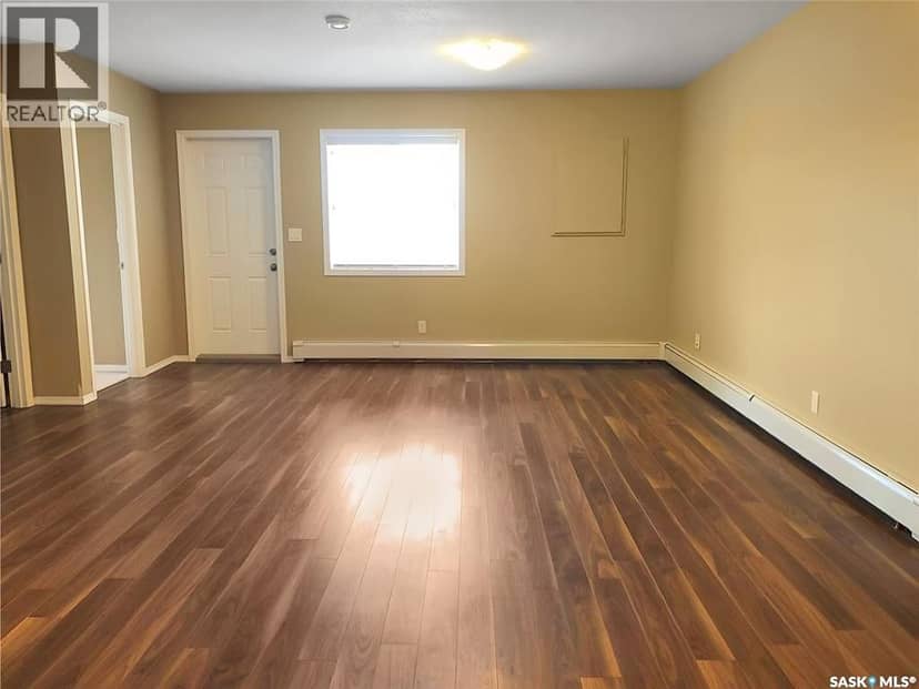 3 & 4 825 Gladstone STREET E — photo 22 of 35