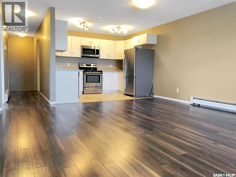 3 & 4 825 Gladstone STREET E — photo 4 of 35