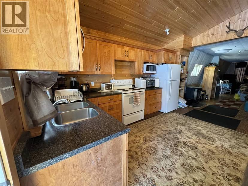 4836 BINNIE ROAD, Lac La Hache, photo 4