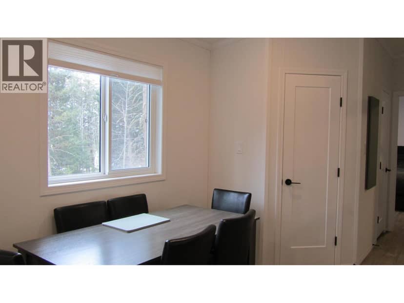 4873 KEMMI CRESCENT, 108 Mile Ranch, photo 6
