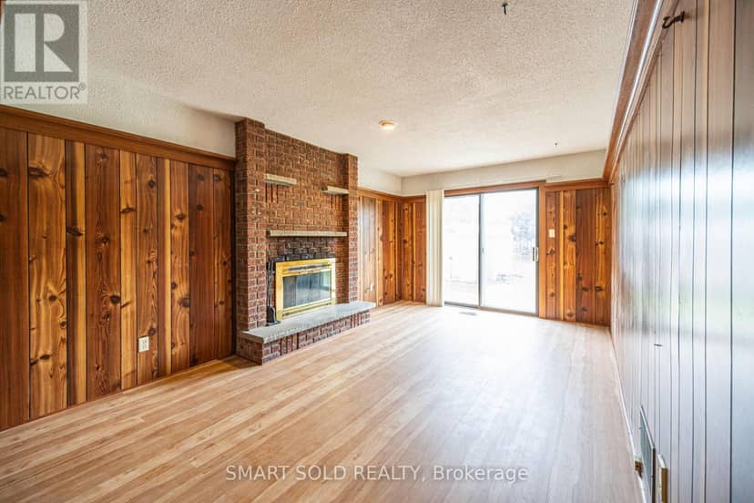217 Waverly Street N — photo 12 of 28