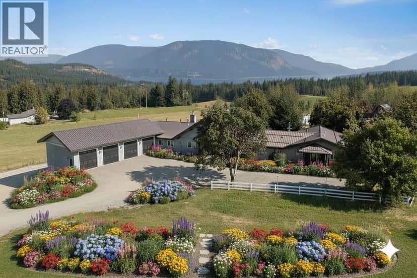 3700 50 Street, Salmon Arm
