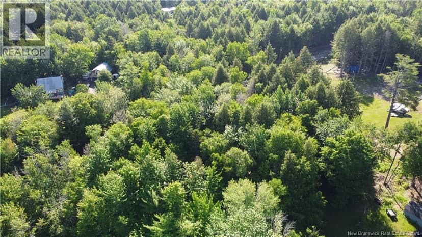 4 Indian Lake Road — photo 7 of 9