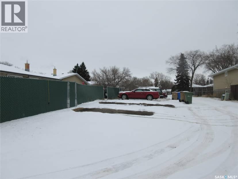 182 Rothwell CRESCENT — photo 7 of 18