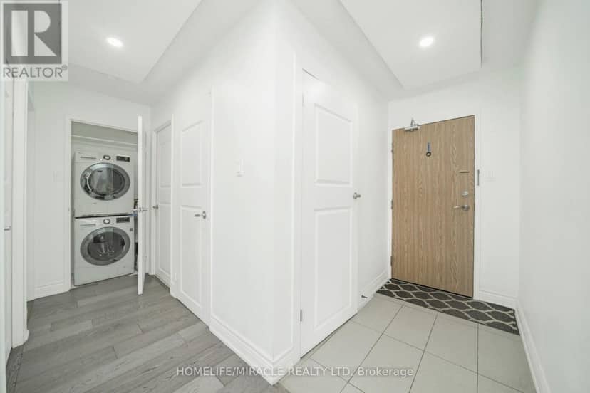 1802 - 8 Lisa Street — photo 17 of 40