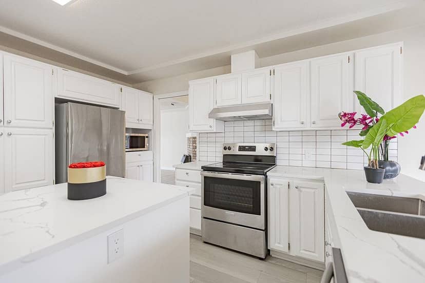 13285 98 AVENUE, Surrey, photo 8