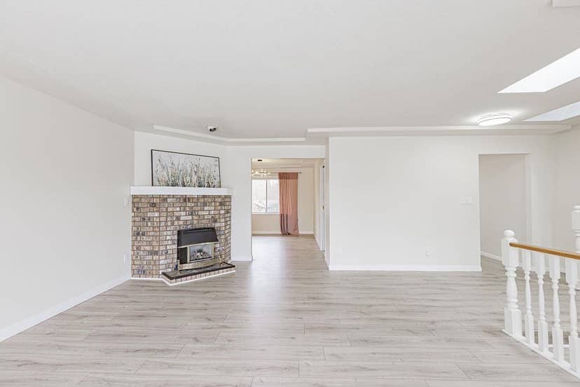 13285 98 AVENUE, Surrey, photo 2
