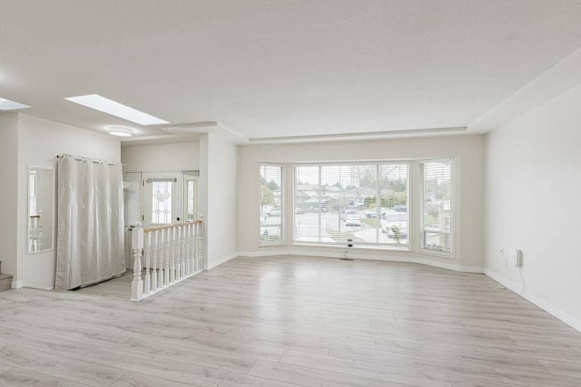 13285 98 AVENUE, Surrey, photo 3