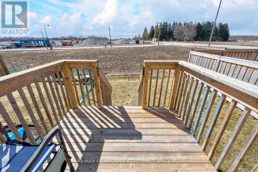 1228 Peelar Crescent — photo 27 of 27