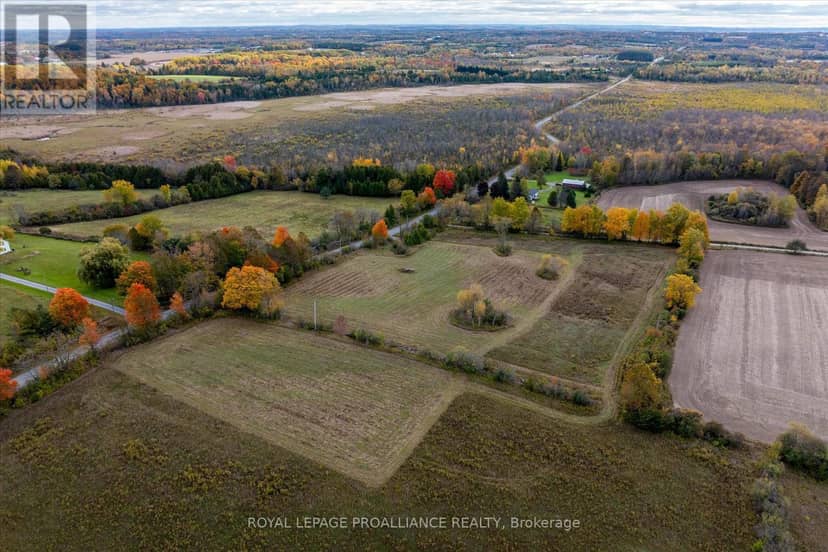 Lot Centre Line — photo 11 of 31