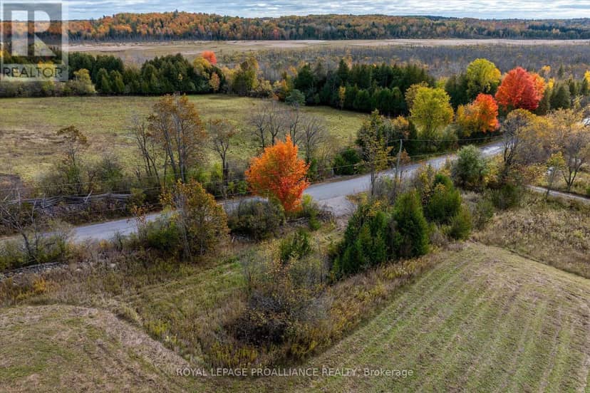 Lot Centre Line — photo 24 of 31