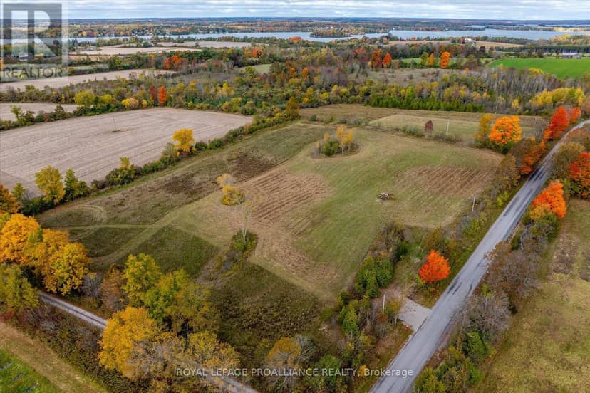 Lot Centre Line — photo 3 of 31