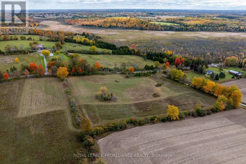 Lot Centre Line — photo 9 of 31