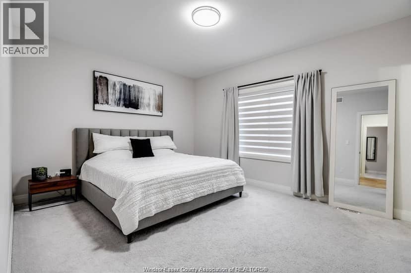 241 Robinson Avenue — photo 13 of 40