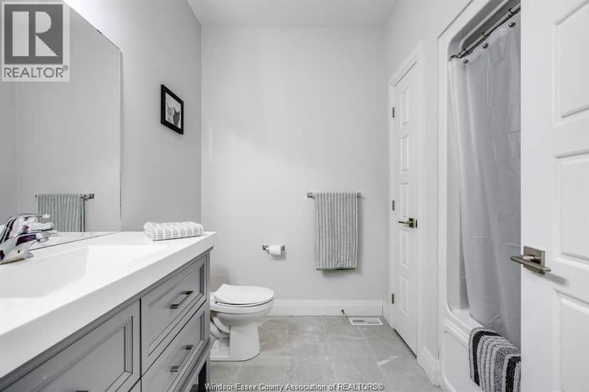 241 Robinson Avenue — photo 20 of 40