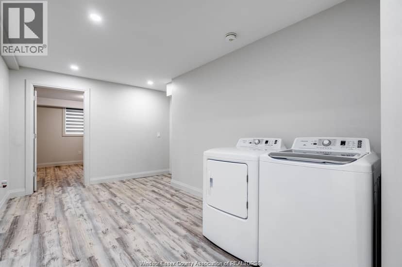 241 Robinson Avenue — photo 30 of 40