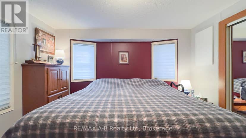 909 - 316489 31st Line — photo 17 of 27