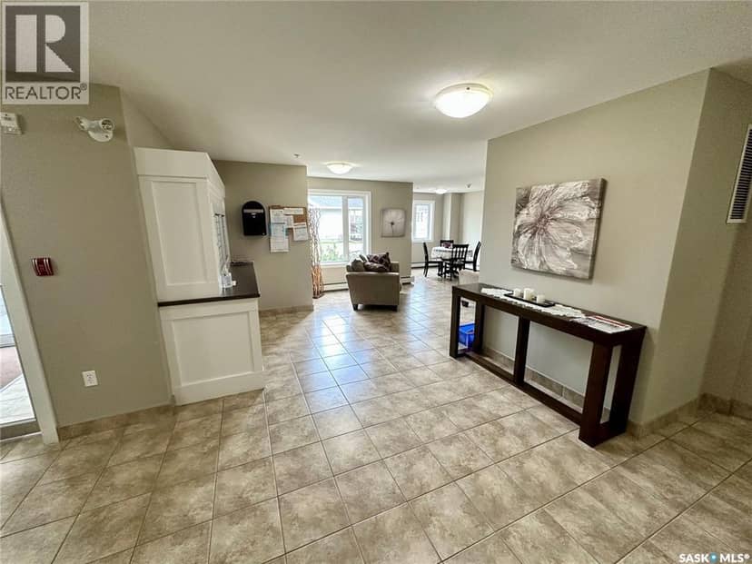 205 820 5th STREET NE, Weyburn, photo 4