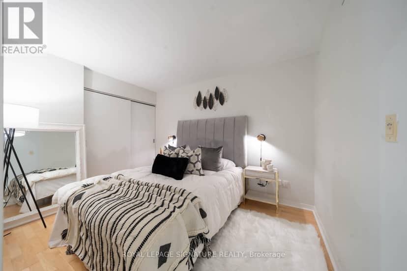 1105 - 75 Dalhousie Street — photo 7 of 14