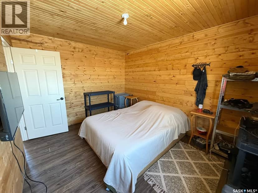 Cabin in Reynolds Bay, Nemeiben Lake — photo 13 of 40