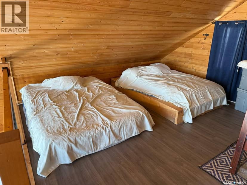 Cabin in Reynolds Bay, Nemeiben Lake — photo 18 of 40