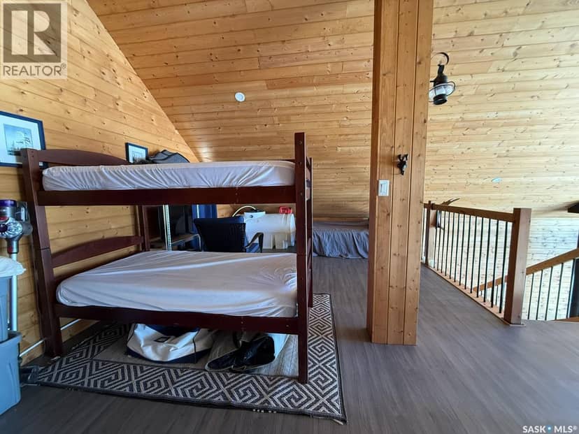 Cabin in Reynolds Bay, Nemeiben Lake — photo 20 of 40